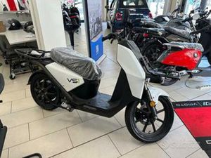 SUPER SOCO CPX VS1 2 BATTERIE 140KM AUTONOMIA 15