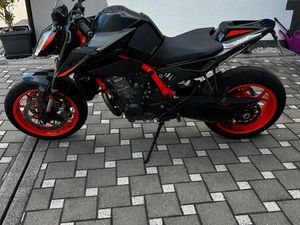 KTM DUKE 890 R