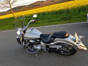 YAMAHA XV1900
