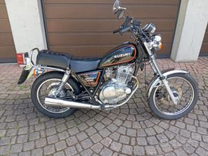 SUZUKI GN 250
