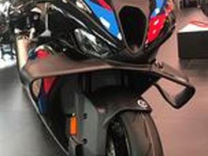 BMW M1000RR