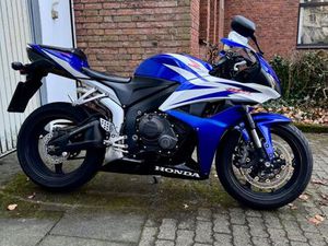 HONDA CBR 600 RR