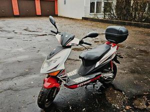KEEWAY RY6 50 CCM