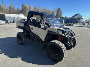 2023 CAN-AM 6YPB COM X USED