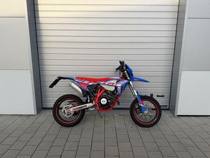 BETA RR 125 R 2023 MOTARD SUPERMOTO *1.HAND* *TÜV/SERVICE NEU*