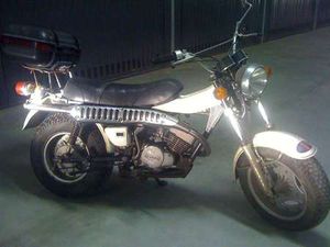 SUZUKI RV 125 BIANCO