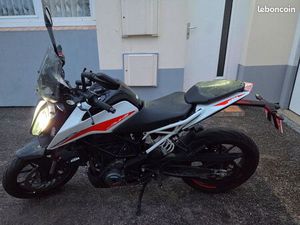 MOTO KTM DUKE 390
