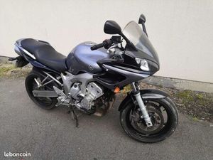 VENDS FAZER 600S A VENDRE DANS L’ÉTAT ADÉBATTRE