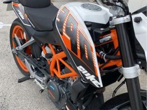 KTM DUKE 390