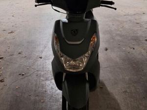 VEND SCOOTER PEUGEOT