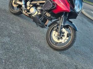 SUZUKI 1000 VSTROM