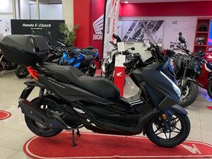 HONDA FORZA 125 TOP BOX-2023-2263KMS À PARTIR DE 99/MOIS SANS APPORT