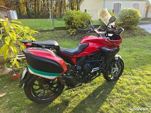VEND MV AGUSTA TURISMO VÉLOCE 800