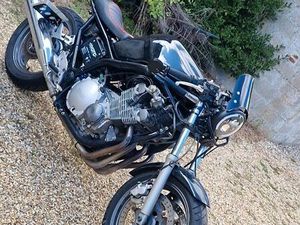 900 DIVERSION CAFE RACER