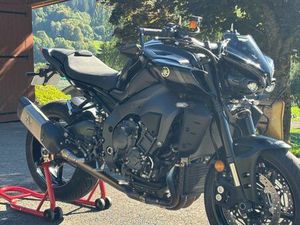 YAMAHA MT10