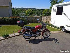 YAMAHA EN TRÉS BON ÉTAT À VENDRE