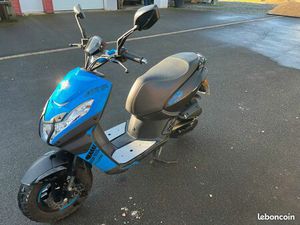 SCOOTER PEUGEOT STREET ZONE