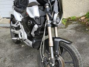 SUPER SOCO TC MAX ÉLECTRIQUE - 125CM²