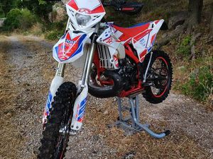 ENDURO BETA 300 RR 2 T