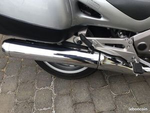 VENDS MOTO OÙ ÉCHANGE