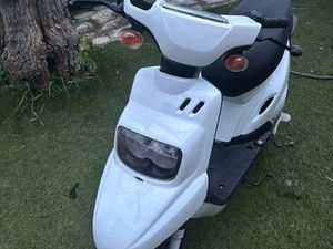 YAMAHA BOOSTER 2014 – COMME NEUF, PRÊT À ROULER