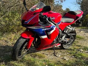 HONDA CBR 600 RR