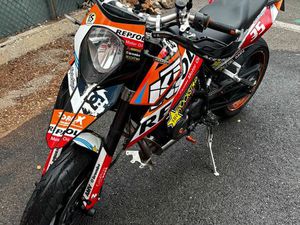 KTM SUPERMOTO 690