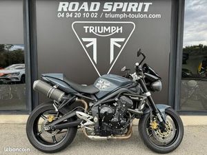 TRIUMPH STREET TRIPLE 675 R