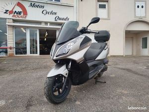 KYMCO 125 DINK STREET