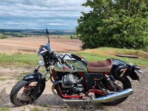 MOTO GUZZI V7 II RACER