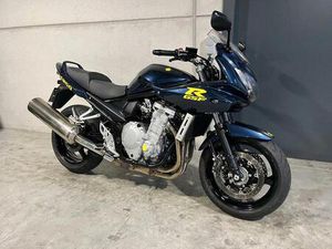 ② SUZUKI GSF1250S BANDIT MET WEINIG KM'S IN MOOIE STAAT