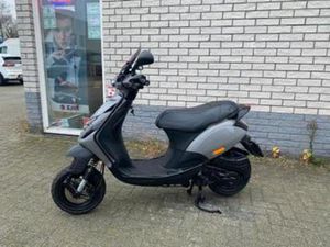 2026KNALLER:PIAGGIO ZIP SP 45KM NARDO BJ2017 9000KM VOL OPT — SCOOTERS | PIAGGIO — MARKTPLAATS