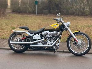HARLEY-DAVIDSON BREAKOUT