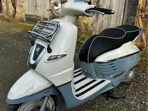 SCOOTER PEUGEOT DJANGO 125 INJECTION