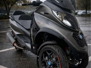 PIAGGIO MP3 500 HPE SPORT ABS – 2019 – AKRAPOVIC