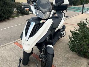 PIAGGIO MP3 YOURBAN 300