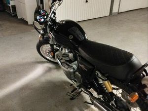 ROYAL ENFIELD INTERCEPTOR