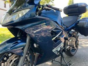 TRIUMPH SPRINT GT 1050