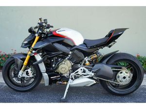 2022 DUCATI STREETFIGHTER V4 SP WINTER TEST