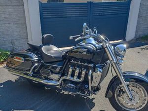 TRIUMPH ROCKET III TOURING