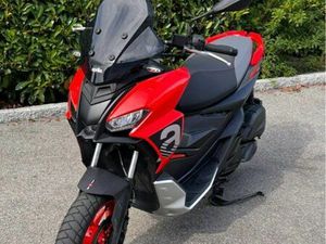 APRILIA SR GT 125