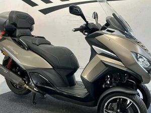 PEUGEOT METROPOLIS 400 SW MODEL 2021 DREIRAD LUXUSROLLER