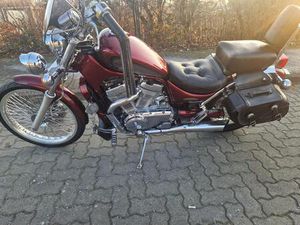 SUZUKI VS 800 INTRUDER VORVERLEGTE FUßRASTEN TASCHEN SISSYBAR USW