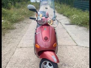 VESPA ET4 125 CCM MIT ORIGINALEN KOFFER INSPEKTION UND TUV NEU