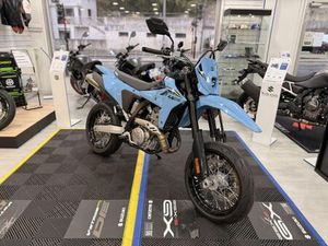 SUZUKI DR-Z 400 SM 2026 400 CM3 | MOTO SUPER MOTARD | 151 KM | BLEU | 77100 MEAUX