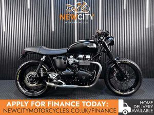 TRIUMPH THRUXTON 900