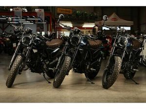 DUCATI SCRAMBLER 800 NIGHTSHIFT