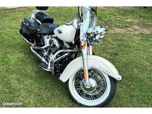 HARLEY DAVIDSON SOFTAIL HERITAGE