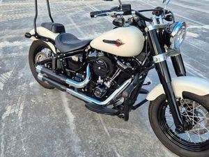 ② HARLEY DAVIDSON SOFTAIL SLIM