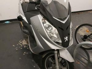 SCOOTER PEUGEOT SATELIS 125 K15 - COMPRESSOR - MOTEUR CHANGÉ 19500 KM - PARFAIT ÉTAT